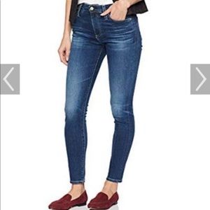 AG Farrah Ankle high rise skinny